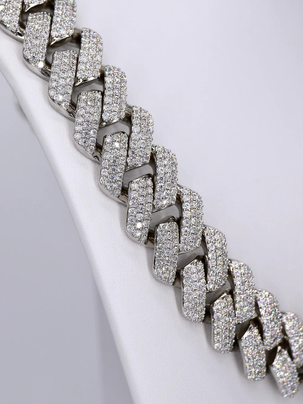 3 Row Rounded VVS Moissanite Diamond 20MM 24INCH Cuban