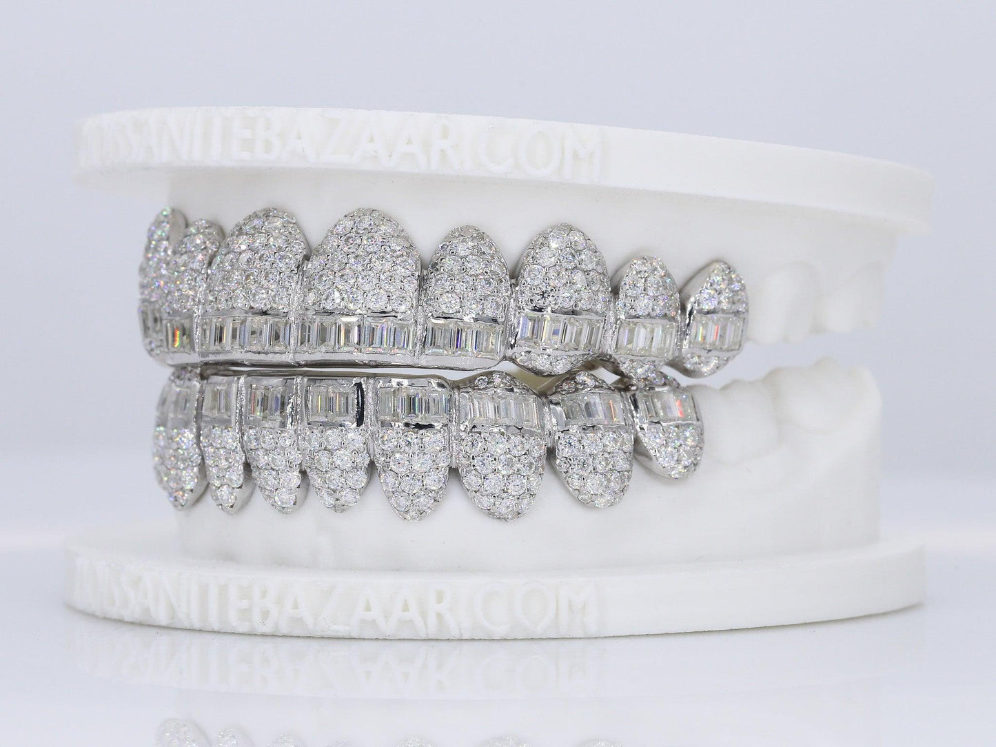 Pointer Stone Center VVS Moissanite Diamond Grillz
