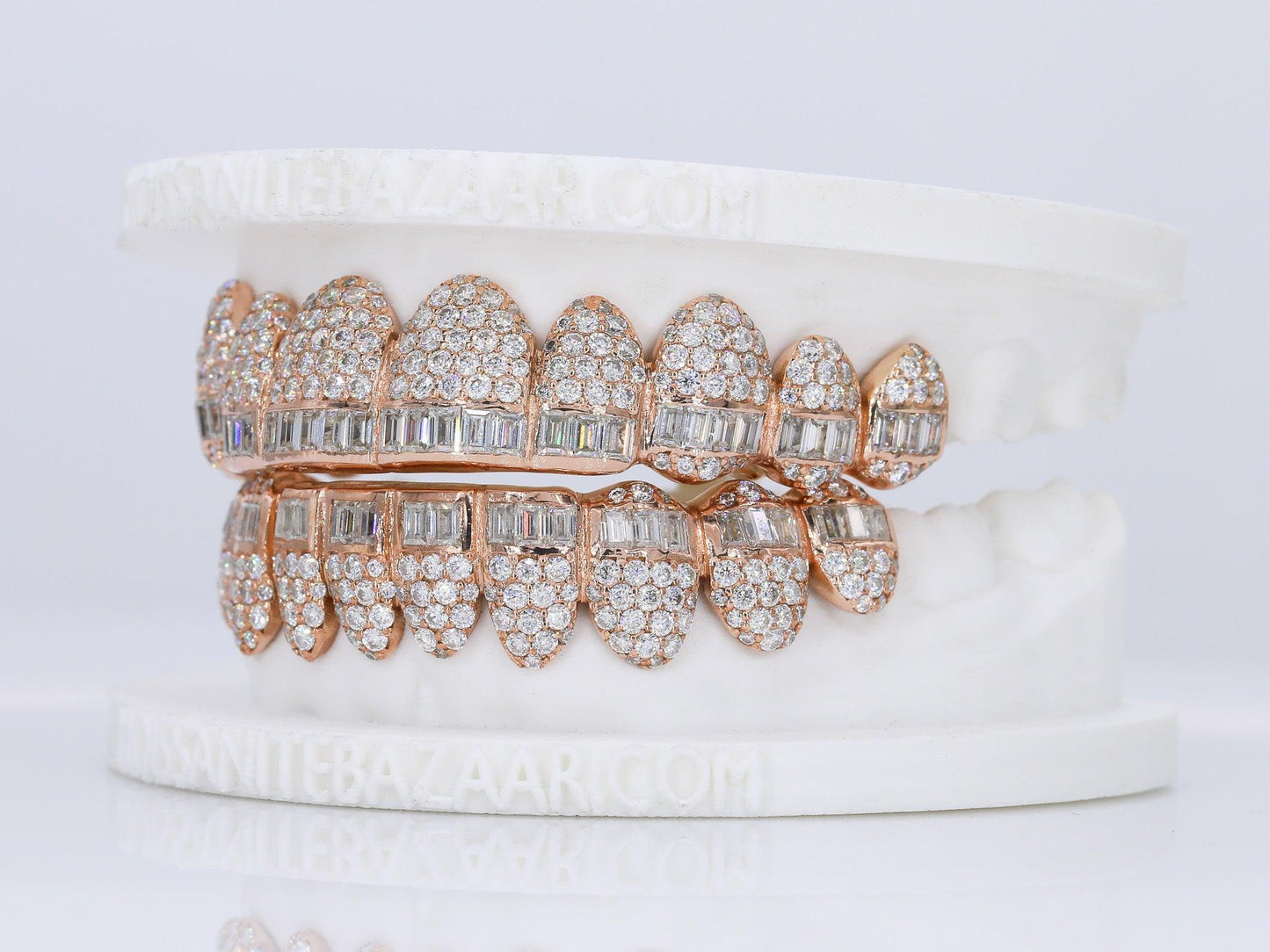 Pointer Stone Center VVS Moissanite Diamond Grillz